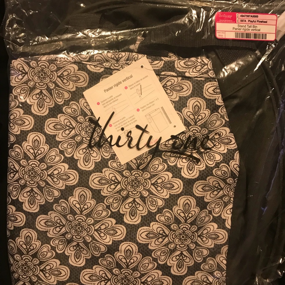 Brand new thirty one stand tall bin